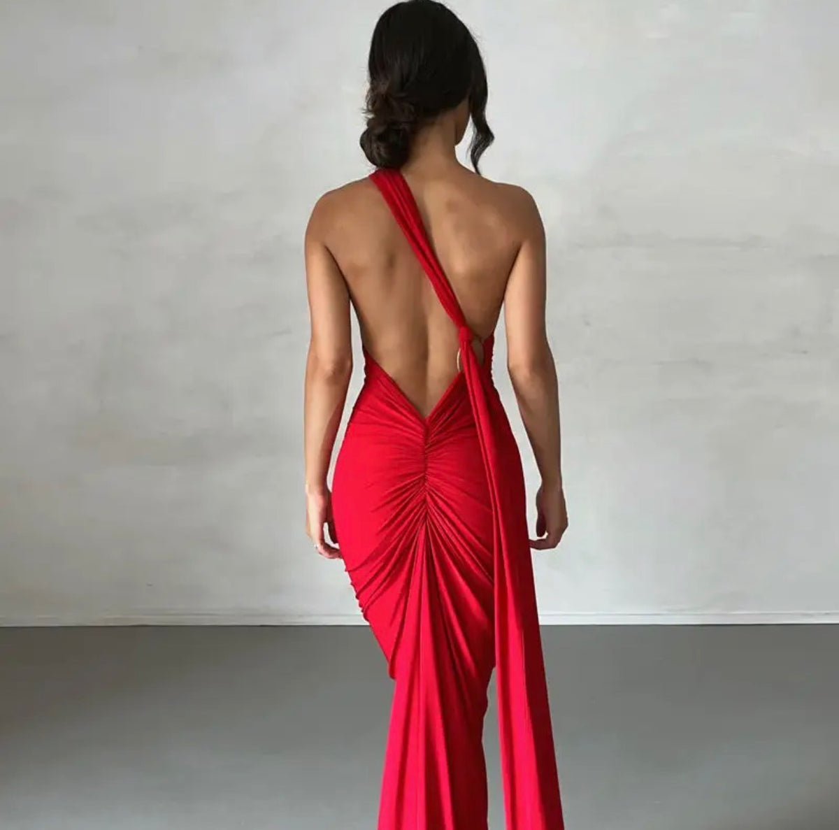 Vestido Midi Asimétrico con espalda descubierta